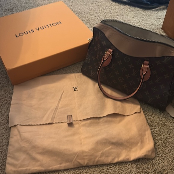 Louis Vuitton Monogram Pallas Handbag - Picture 1 of 13